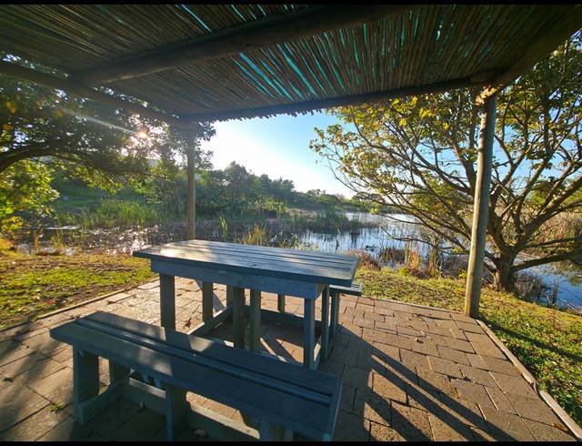 2 BEDROOM APARTMENT TO LET IN BALLITO CENTRAL